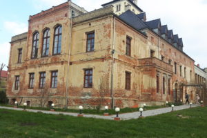 Widok na Pałac w Piławie Górnej