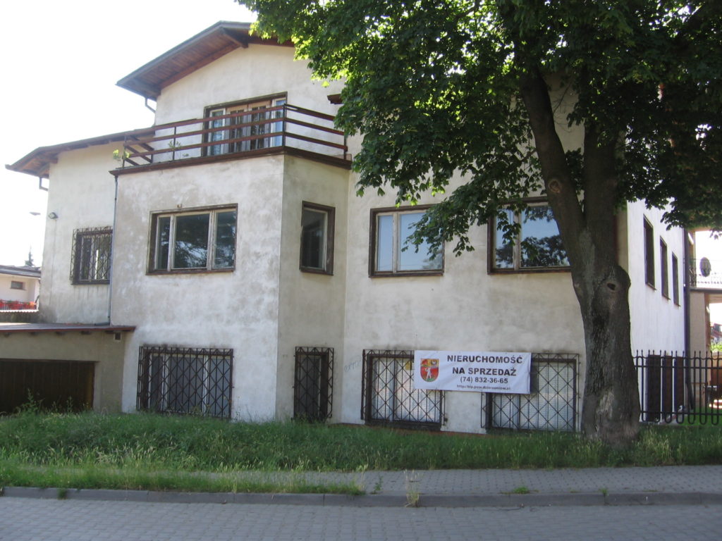 Zdjęcie budynku na sprzedaż przy ul. Chopina 59 w Bielawie