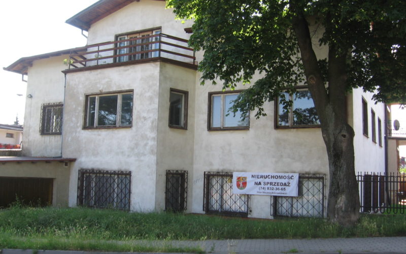 Zdjęcie budynku na sprzedaż przy ul. Chopina 59 w Bielawie