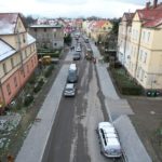 widok na ulicę Piastowską w Piławie Górnej
