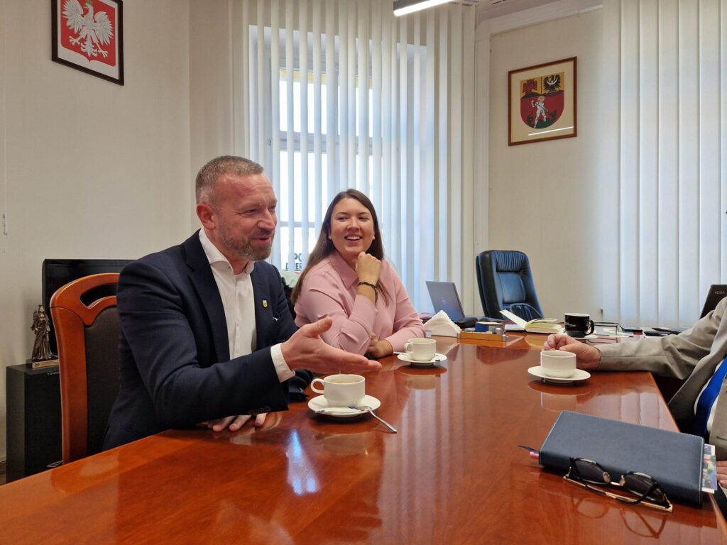 burmistrz Namysłowa i pełnomocnik ds. współpracy z organizacjami pozarządowymi UM w Namysłowie