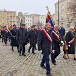 marsz przez dzierżoniowski rynek