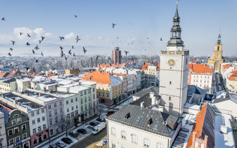 widok na dzierżoniowski rynek