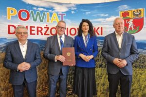 od lewej: Krzysztof Galiak, Grzegorz Kosowski, Anna Żabska, Marek Chmielewski