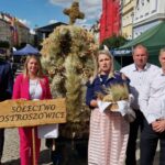 Sołectwo Ostroszowice i ich wieniec dożynkowy