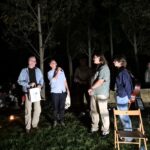 starosta i dyrektor ogrodu podczas wręczenia podziękowań artystom 2