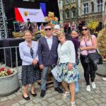 wspólne zdjęcie uczestników dożynek