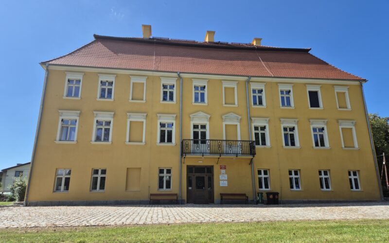 Pałac w Kiełczynie z zewnątrz