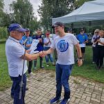 wręczenie podziękowań za udział w regatach