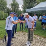 wręczenie podziękowań za udział w regatach