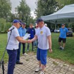 wręczenie podziękowań za udział w regatach