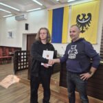 wręczenie nominacji, wspólne zdjęcie z wicestarostą