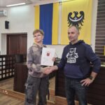 wręczenie nominacji, wspólne zdjęcie z wicestarostą