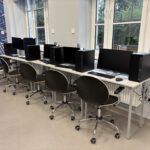 sprzęt komputerowy w pracowni informatycznej