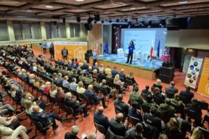 Anna Żabska podczas wystąpienia