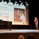 prezentacja na scenie