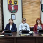 zbliżenie na radnych podczas sesji 2