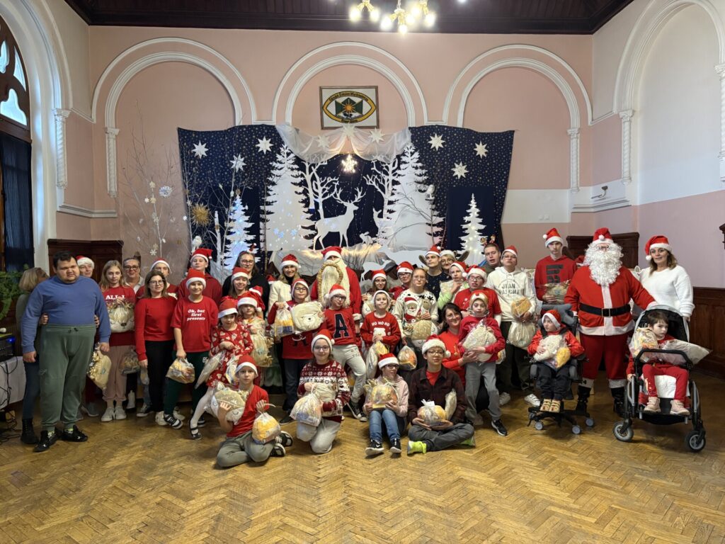 wspólne zdjęcie uczestników spotkania