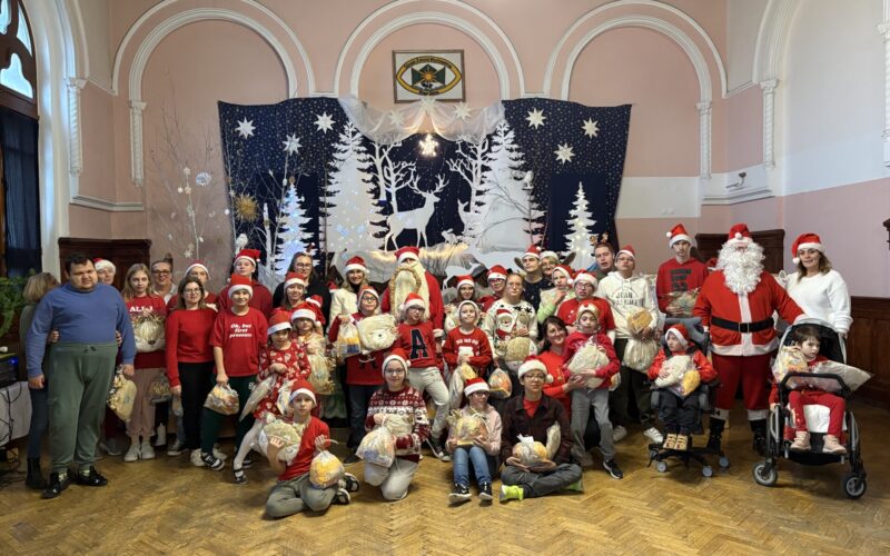 wspólne zdjęcie uczestników spotkania