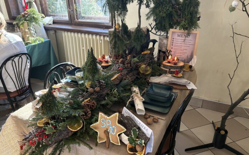 zbliżenie na zwycięski stół konkursowy