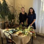 zwyciężczynie konkursu przy swoim stole