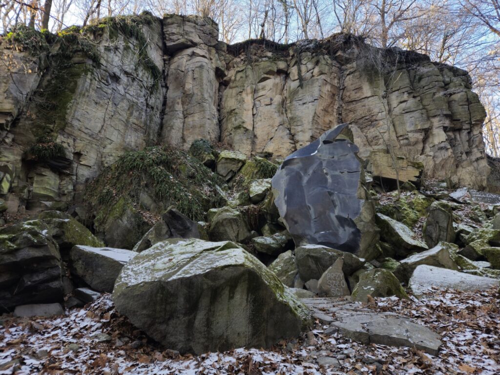 widok na całe wyrobisko