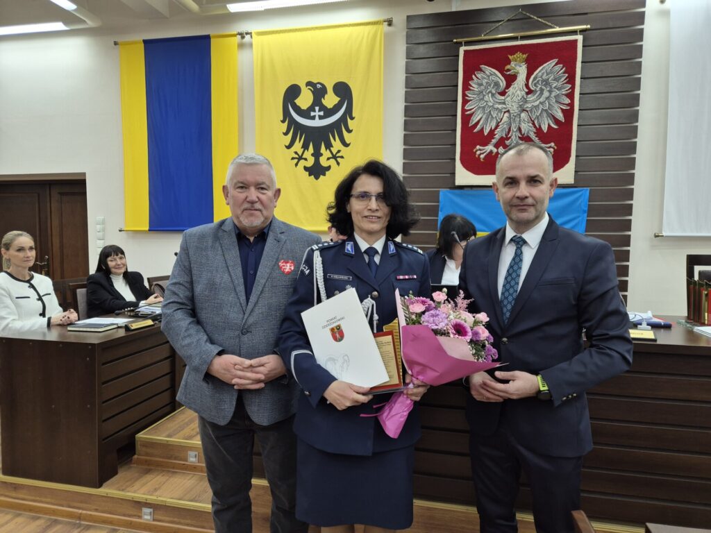 wicestarosta i przewodniczący z ustępującą komendant