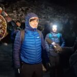 wicestarosta udziela wywiadu, w tle inni uczestnicy