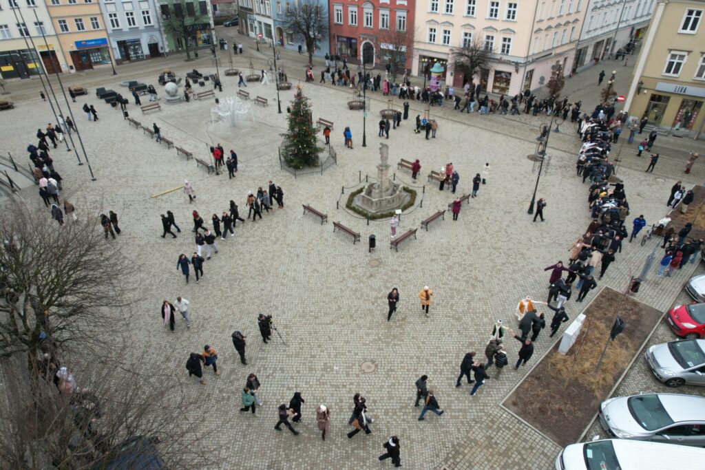 taniec poloneza widok z góry