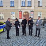 wręczenie kluczyków do nowego radiowozu