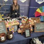 stoisko reklamowe szkoły 8