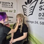 stoisko reklamowe szkoły makijaż