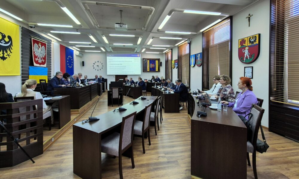 widok na salę podczas kwietniowej sesji