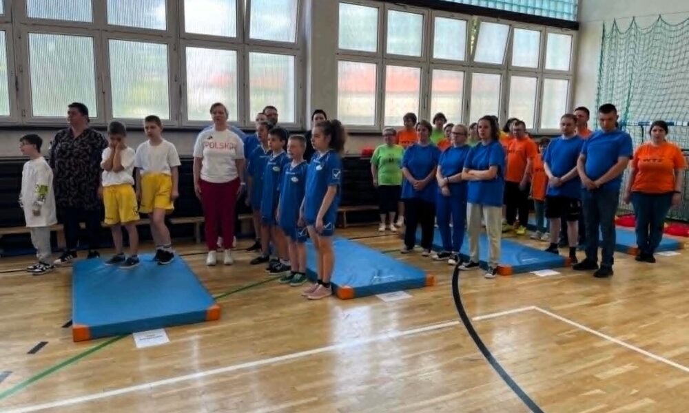 dzieci podczas olimpiady specjalnej