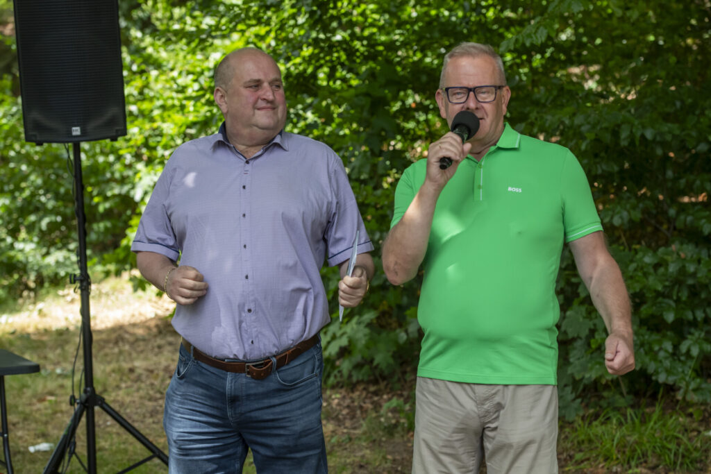 burmistrz letohradu, starosta dzierżoniowski obok przemawia