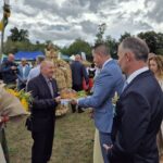 wicestarosta i wójt z przedstawicielem sołectwa Piława Dolna