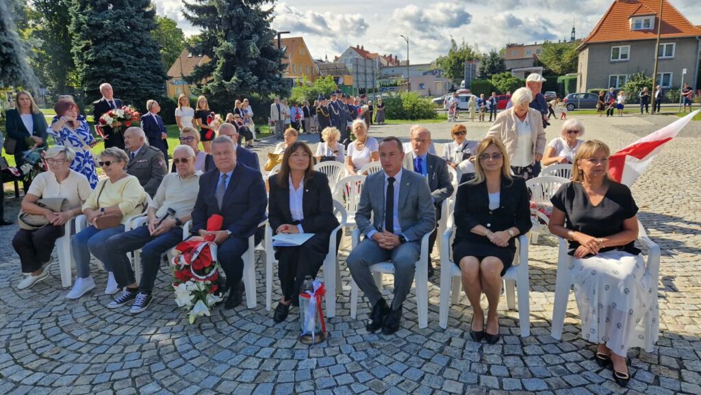 wicemarszałek sejmu i przedstawiciele władz