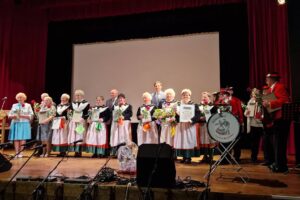 grupowe zdjęcie zespół Górzanie