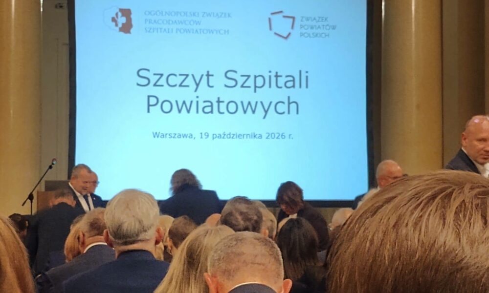 zdjęcie z widokiem na sale szczytu szpitali powiatowych