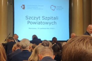 zdjęcie z widokiem na sale szczytu szpitali powiatowych