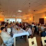 widok na salę podczas obchodów dnia seniora