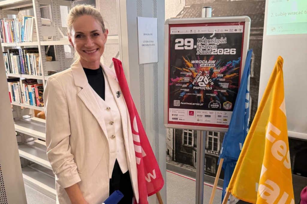 sekretarz powiatu na festiwalu nauki
